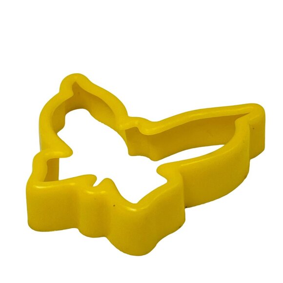 Butterfly Shaped Yellow Plastic Cookie Cutter Vintage - Picture 3 of 4